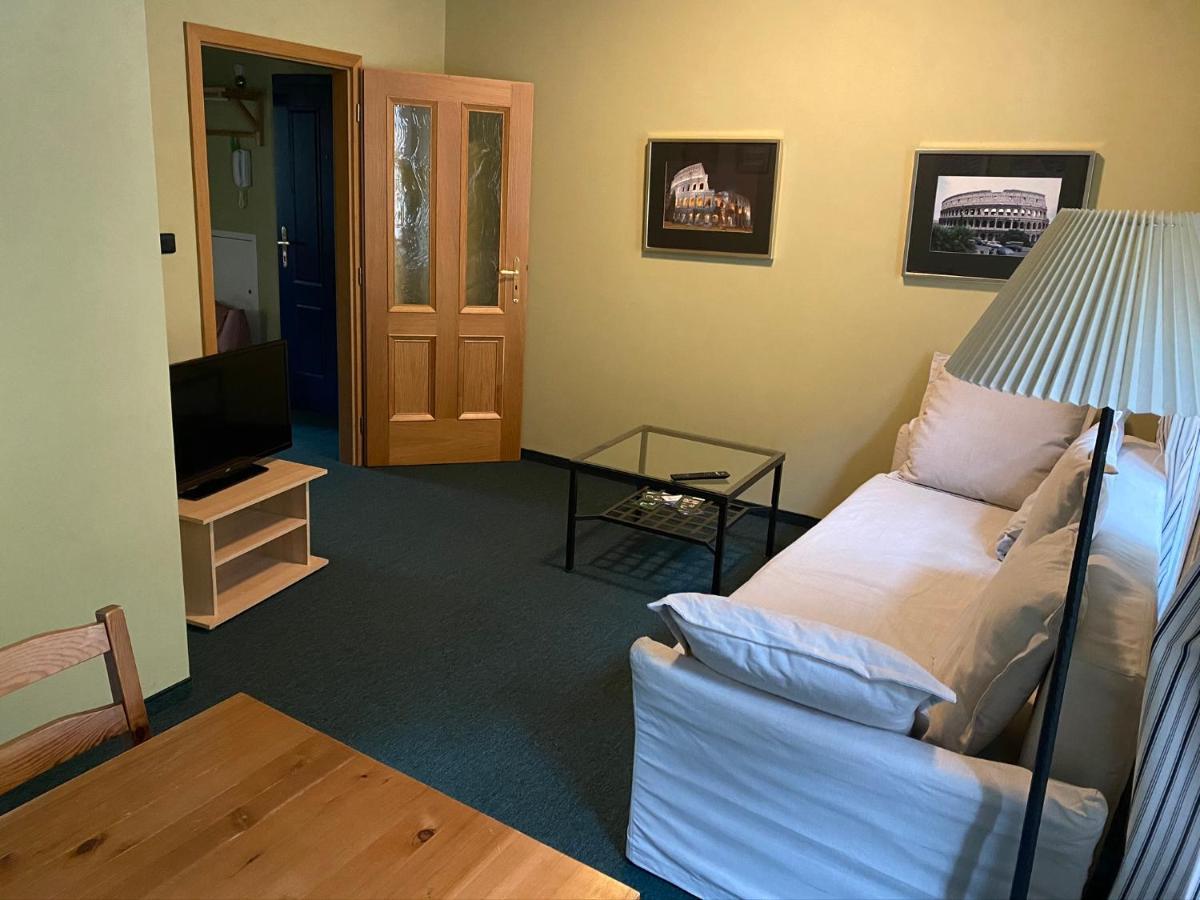 Mariánské Lázně Apartments Merlin מראה חיצוני תמונה